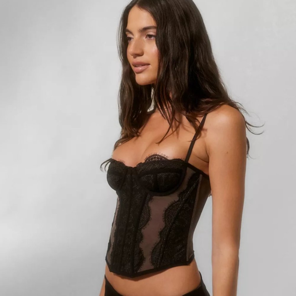 NWOT Urban Outfitters Modern Love Corset Top